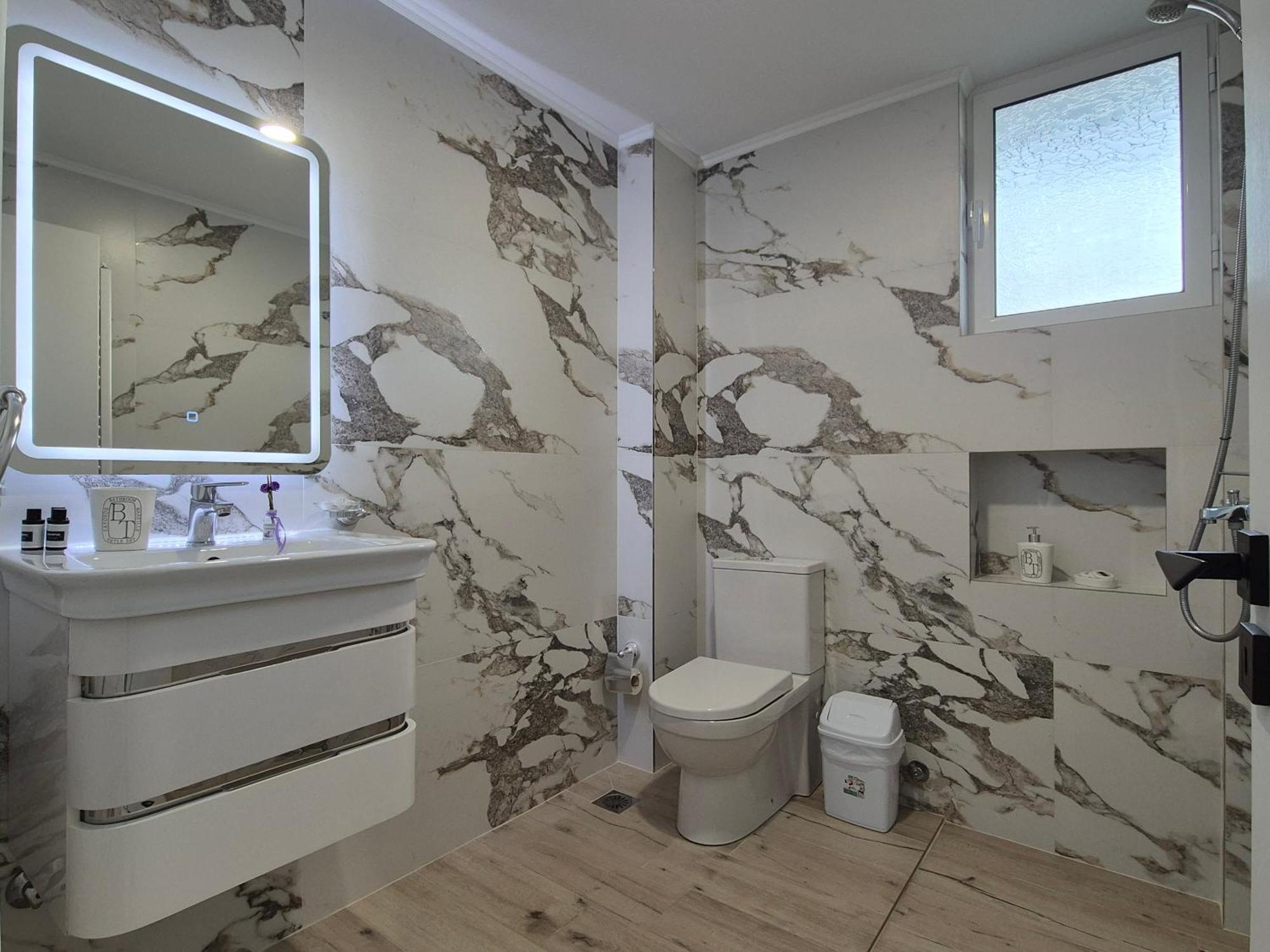 Flore Rooms Sarandë Buitenkant foto